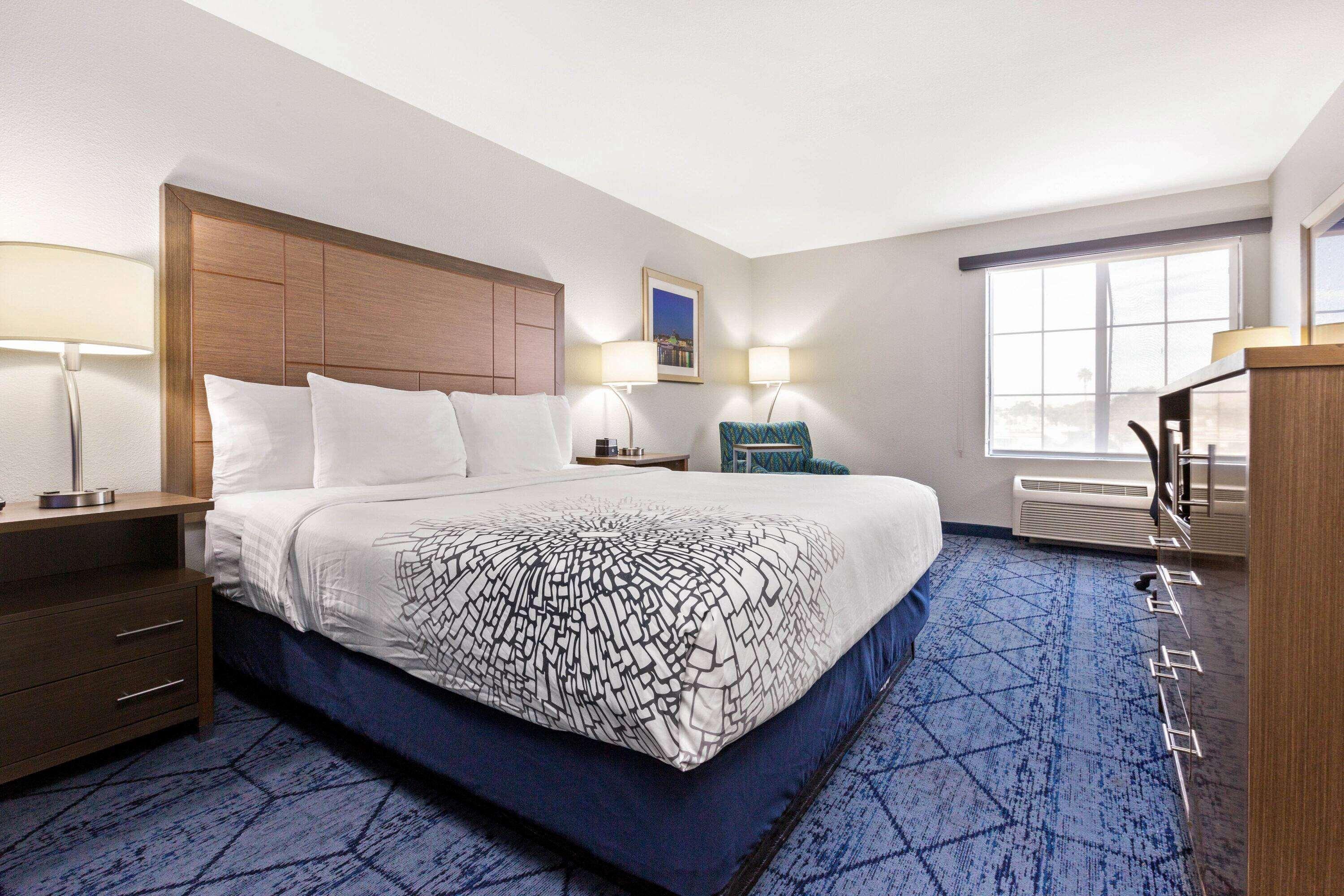 La Quinta By Wyndham Ne Long Beach/Cypress Hawaiian Gardens Exteriör bild