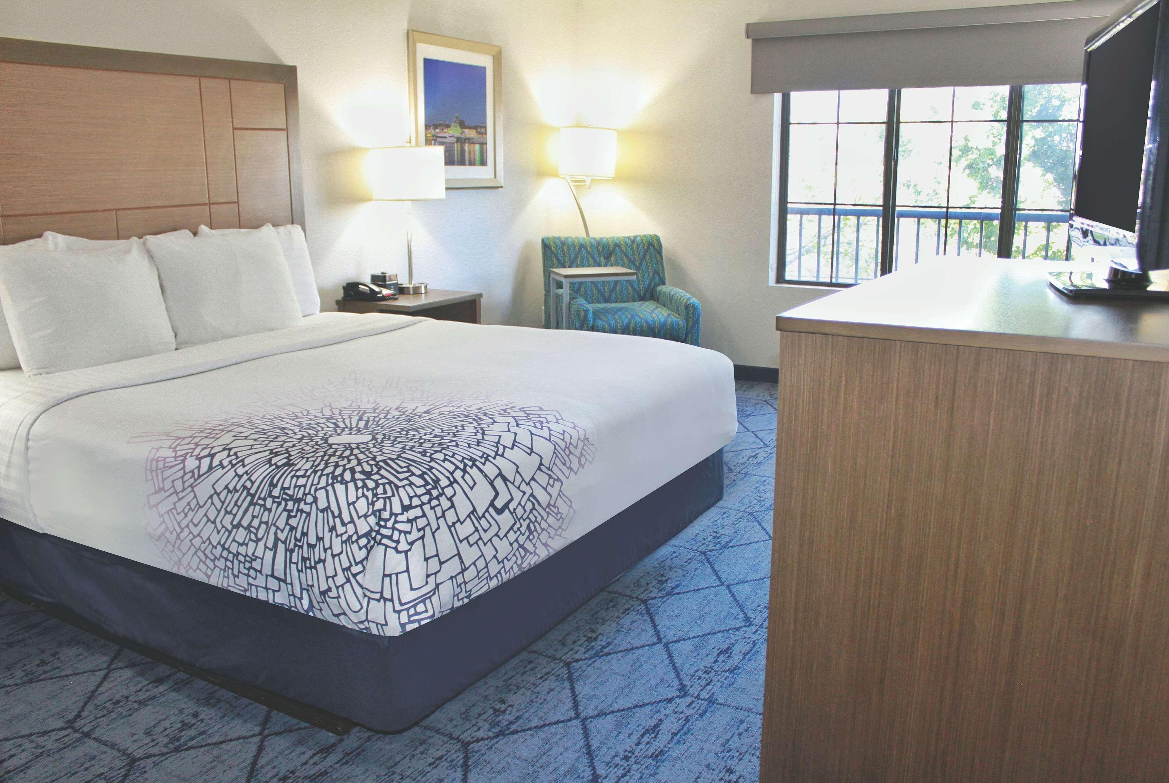 La Quinta By Wyndham Ne Long Beach/Cypress Hawaiian Gardens Exteriör bild