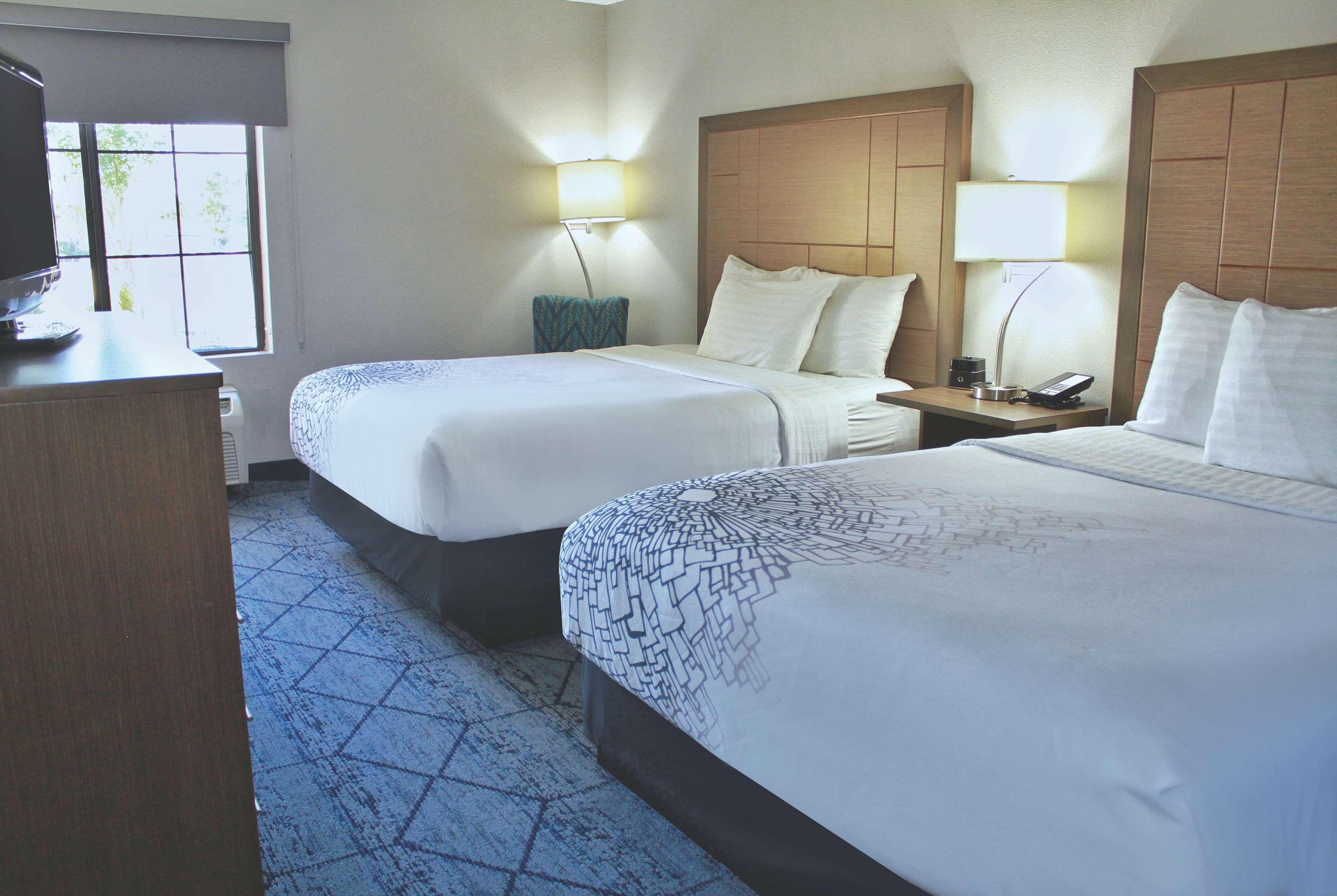 La Quinta By Wyndham Ne Long Beach/Cypress Hawaiian Gardens Exteriör bild