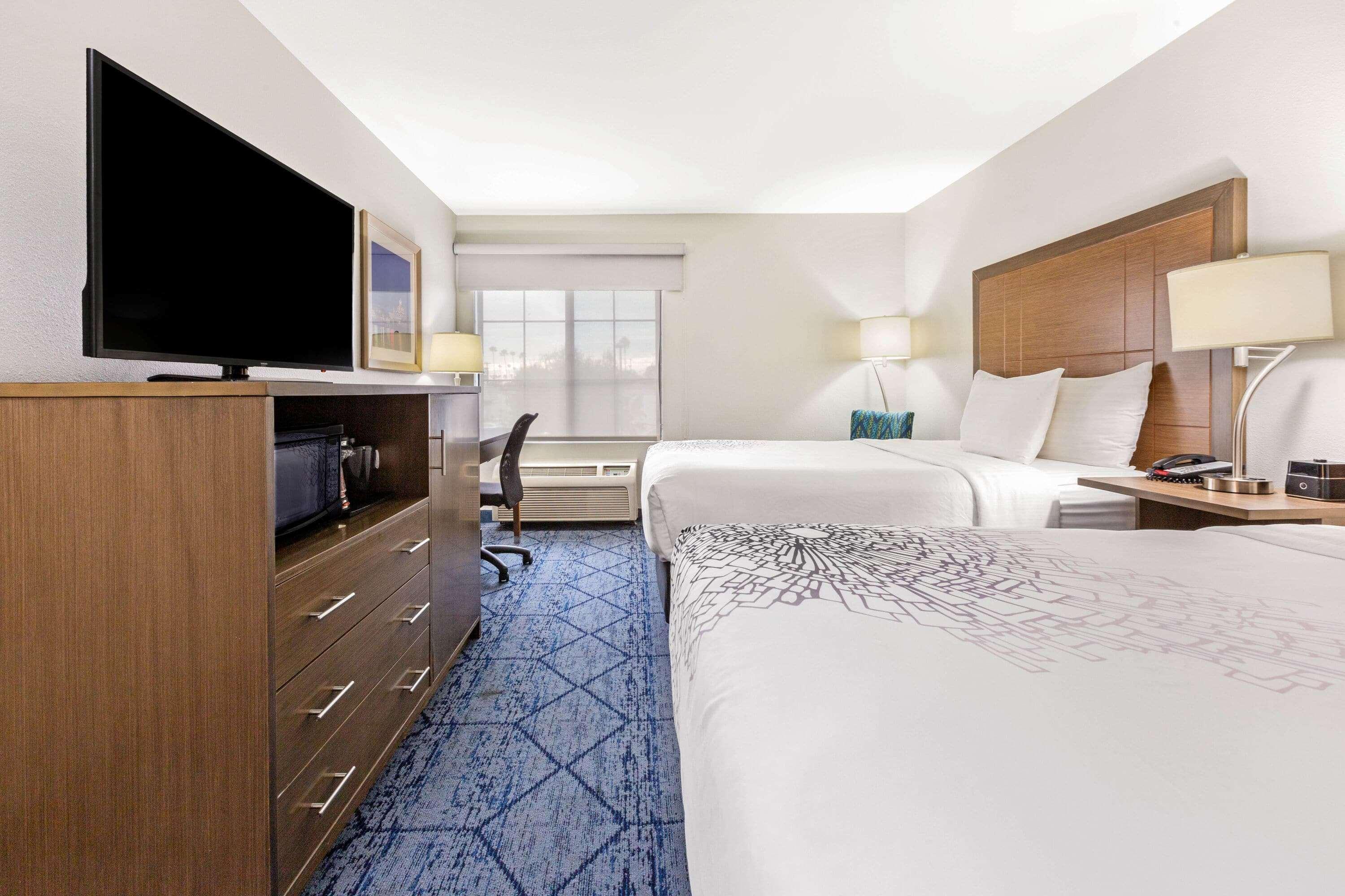 La Quinta By Wyndham Ne Long Beach/Cypress Hawaiian Gardens Exteriör bild