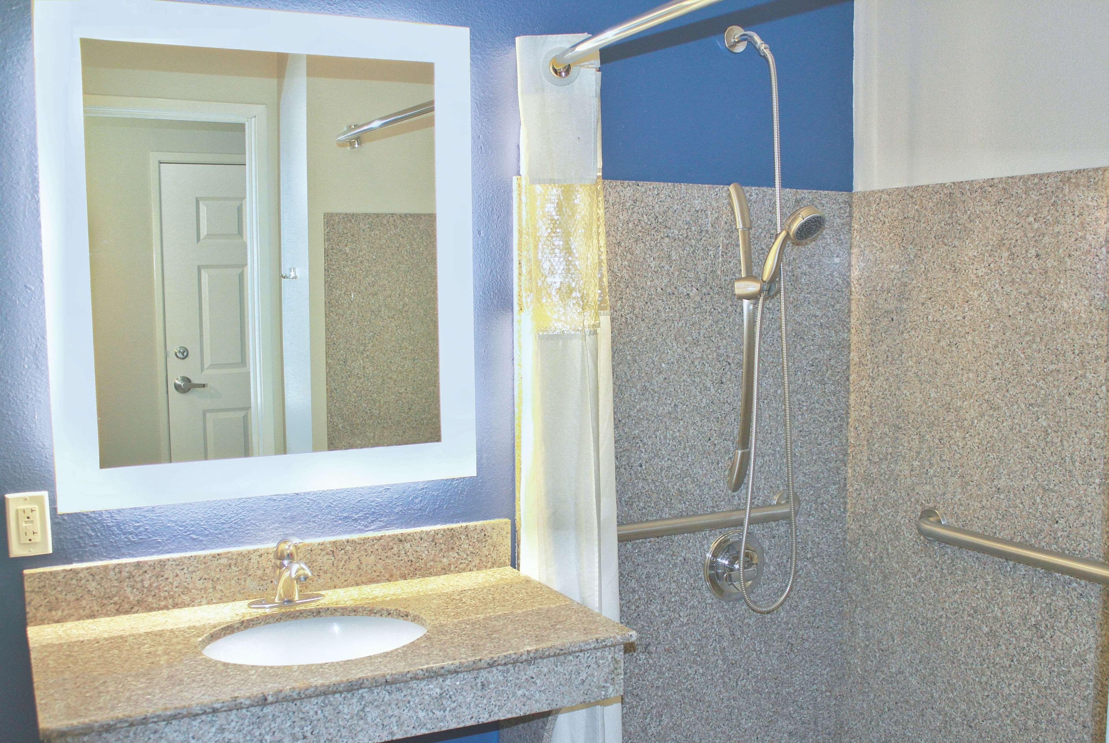 La Quinta By Wyndham Ne Long Beach/Cypress Hawaiian Gardens Exteriör bild