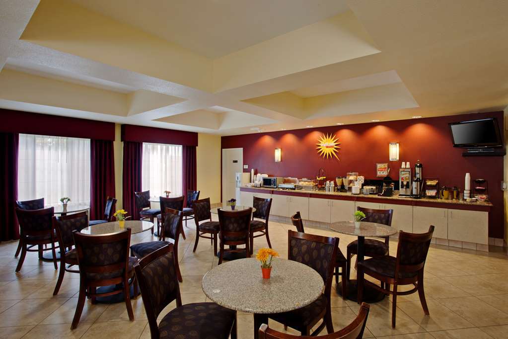 La Quinta By Wyndham Ne Long Beach/Cypress Hawaiian Gardens Restaurang bild